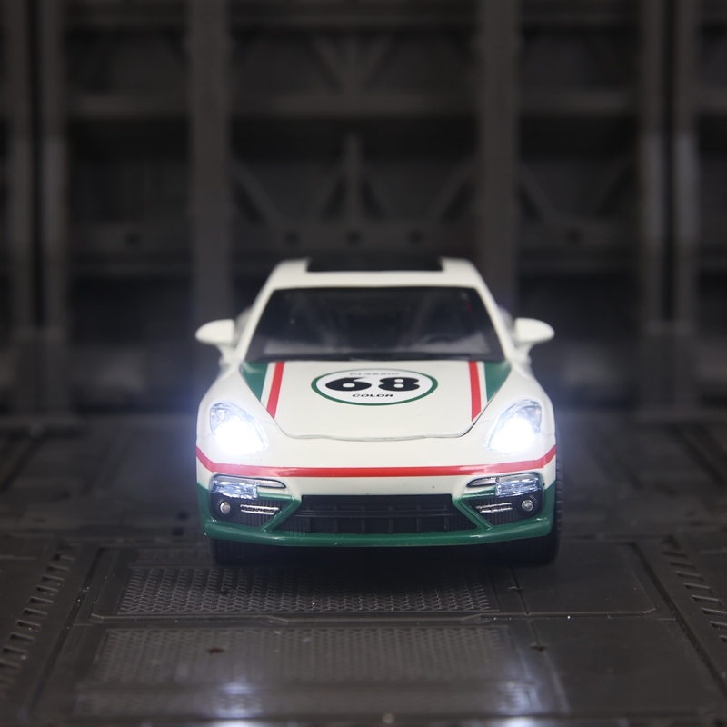 1:32 Simulation Porsche Paname - огляд і ціна Decor Lighting Returns